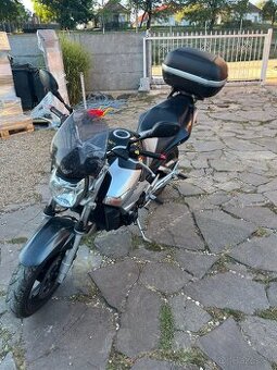 Suzuki GSR 600