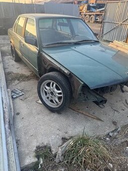 BMW e30 drift sedan