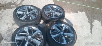 Hyundai kolesa 235/45R18 letne