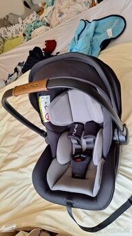 Nuna arra next + isofix