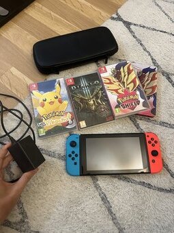 Nintendo Switch + hry
