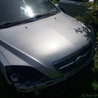 Rozpredam na nd kia sorento 2.5