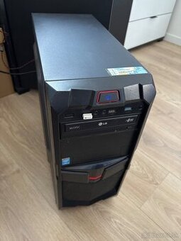 Predam stolny PC