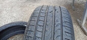 Predám pneu 235/45 R18 - 1
