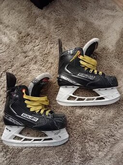 Korčule BAUER VAPOR X3.5 veľkosť 1.5 (34)