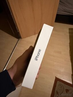 Predám iPhone 17 pro modrý 256gb