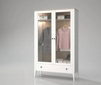 Buková skriňa z masívu