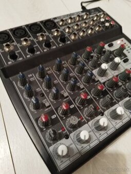 Behringer XENYX 1202
