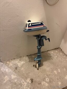 ZÁVESNÝ LODNÝ MOTOR EVINRUDE 4HP