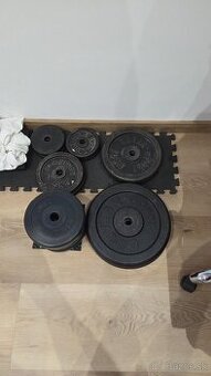 Kotúče na cvičenie, závažia, dlhé tyče