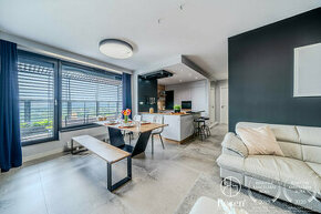 BOSEN | Nadštandardný 3 izbový byt s veľkou terasou a sklado