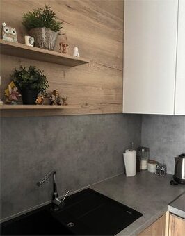 Na prenájom 2 izbový byt Myslenická 600,- Eur