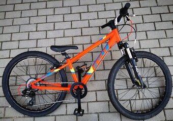Na predaj hliníkový bicykel FELT Q24 AL