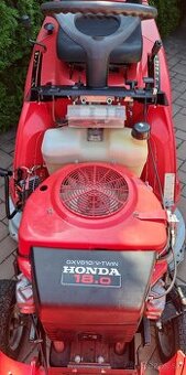 Honda traktorova kosacka