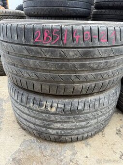 Kumho 285/40 r21 - 1