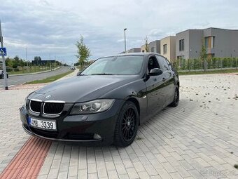 BMW E90 320d Sedan Automat,Kůže,Navi top výbava