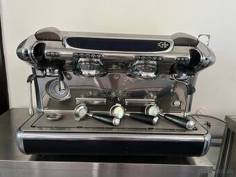 Faema Emblema – profesionálny kávovar (2012, v dobrom stave)