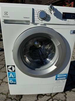 Predam práčku Elektrolux EWS1066SEU
