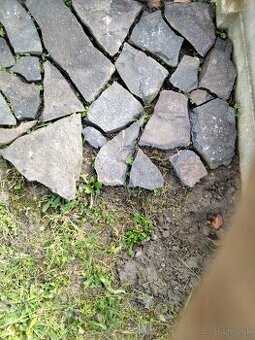 Obkladový a dlažobný kameň antracit