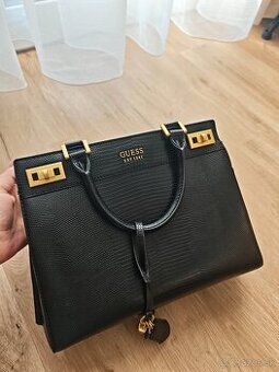 Krásna kabelka Guess