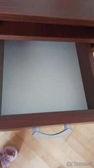 Pc stolík -bez poskodení