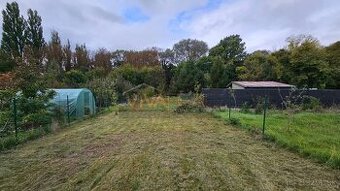 VIVAREAL POZEMOK NA REALAX  so záhradnou chatkou, výmera 55