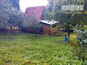 Stavebný pozemok o výmere 1714m2 v obci Papraď