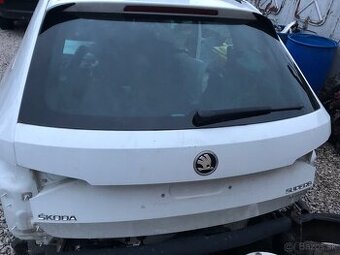 Zadný kufor dvere škoda superb 3 kombi combi