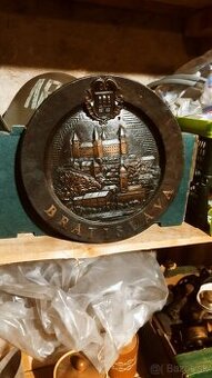 Ozdobny tanier/erb Bratislava