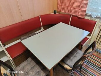 Predám rohovú lavicu