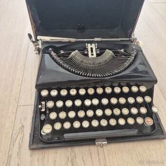 Písací stroj