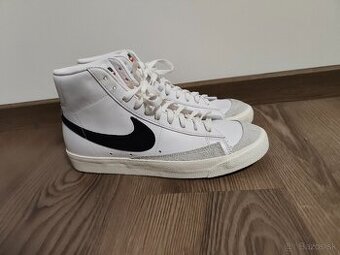 Nike 44 - pánske kožené biele tenisky