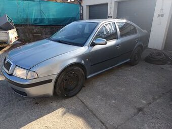 Rozpredám škoda Octavia 1