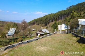 Slnečný pozemok v záhradkárskej oblasti vo Veľkom Kolačíne –