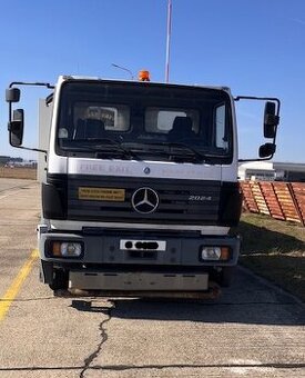 Plniaca cisterna Mercedes Benz model E3308 na PREDAJ