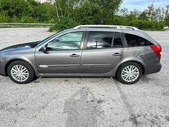 Renault Laguna Grantour 2 1.9 dci 96 kW.
