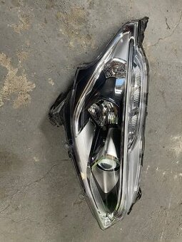 Peugeot 208 svetlo