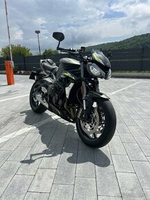 NA PREDAJ | TRIUMPH Street Triple RS