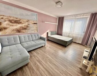 NA PREDAJ 1 - IZB. BYT (37m2) BRATISLAVA , MAMATEYOVA UL.