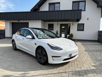 Svadobná Tesla