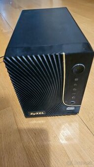 Predám 2 HDD + NAS zadarmo