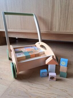 Drevený vozík s kockami Jouéco