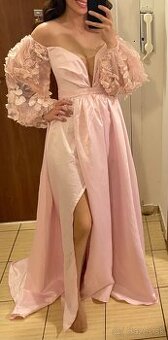 Spoločenské svetlo ružové šaty