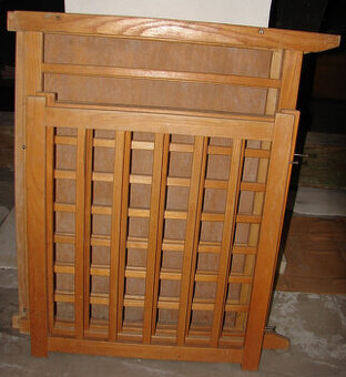 Detská drevená ohrádka