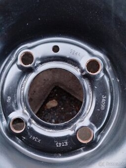 Predám rezervu na Renault 4 x100 ET 43