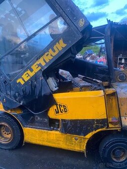 Teleskopický vysokozdvižný vozík JCB – poctivý stroj