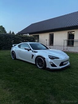 Toyotu GT86 (2013 | 147 kW | len 112 000km)