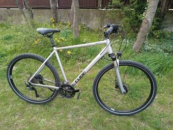CUBE cross / trekking bike 28"kolesa ram L (58 cm)