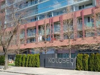 GARÁŽ. STÁTIE v novostavbe "KOLOSEO" TOMÁŠIKOVÁ.