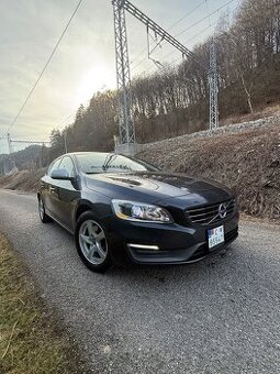 Volvo V60 2.0 Diesel D3 5válec, po servise,Navi,BT,Ťažné